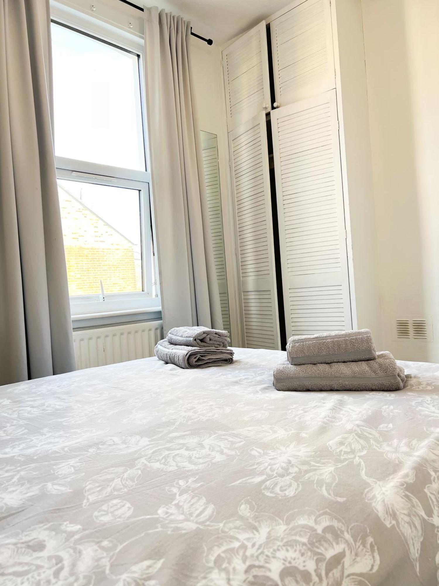 Welcome 2 Bedrooms Flat In Wimbledon London Eksteriør billede